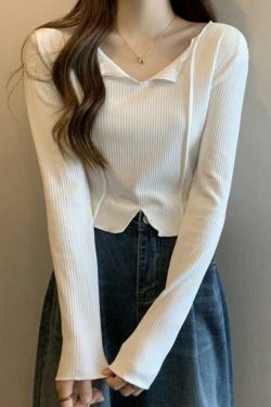Y2K Aesthetic Solid V-Neck Slit Hem Long Sleeve Knit Sweater