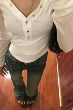 Y2K Aesthetic Solid V-Neck Snap Button Slim Long Sleeve Knit Sweater