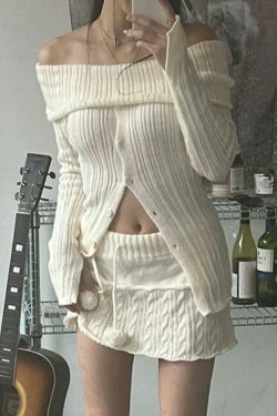 Y2K Aesthetic Split Buttoned Ribbed Knit Top for Women - Coquette & Grunge Style Fashion