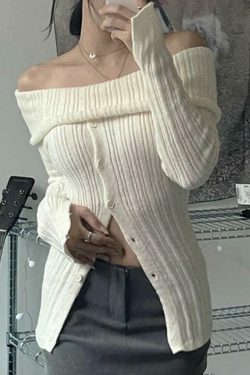 Y2K Aesthetic Split Buttoned Ribbed Knit Top for Women - Coquette & Grunge Style Fashion