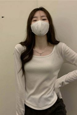 Y2K Aesthetic Titania Top: Coquette Style with Grunge Flair