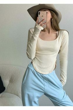 Y2K Aesthetic Titania Top: Coquette Style with Grunge Flair