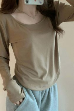 Y2K Aesthetic Titania Top: Coquette Style with Grunge Flair