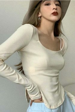 Y2K Aesthetic Titania Top: Coquette Style with Grunge Flair