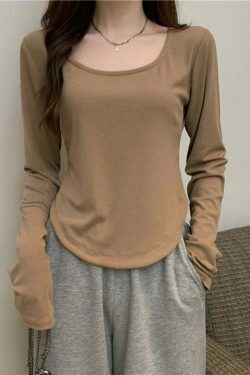 Y2K Aesthetic Titania Top: Coquette Style with Grunge Flair