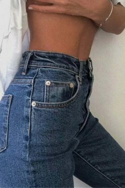 Y2K Aesthetic Wardrobe Essential: Coquette Cargo Skirt & Pencil Jeans