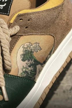 Y2K Aesthetic Wave Sneakers: Coquette Grunge Style with Pastel Goth Vibes, Old Money Elegance