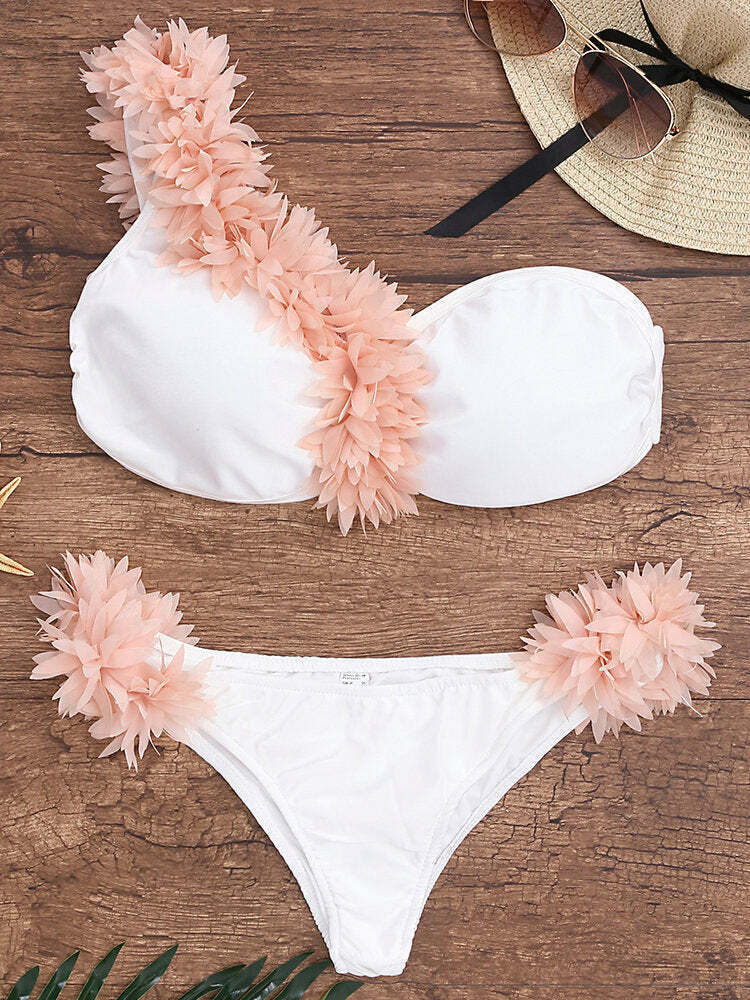 Y2K Aesthetic White Flower Tankini with Single Shoulder and Backless Design Y2K Aesthetic White Flower Tankini with Single Shoulder and Backless Design