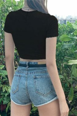 Y2K Bratz Black Crop Top: Coquette Aesthetic Grunge Style for Women - Cute Pastel Goth Fashion