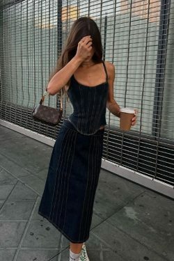 Y2K Denim Darling Bustier: Coquette Aesthetic Cargo Skirt & Pastel Goth Style