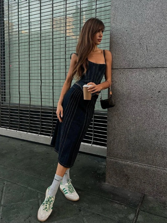 Y2K Denim Darling Bustier: Coquette Aesthetic Cargo Skirt & Pastel Goth Style