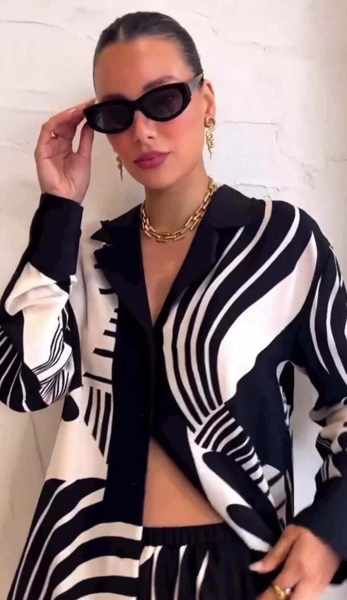 Y2K Fashion Cargo Skirt Set with Coquette Aesthetic & Grunge Style - Pastel Goth Vibes Y2K Fashion Cargo Skirt Set with Coquette Aesthetic & Grunge Style - Pastel Goth Vibes