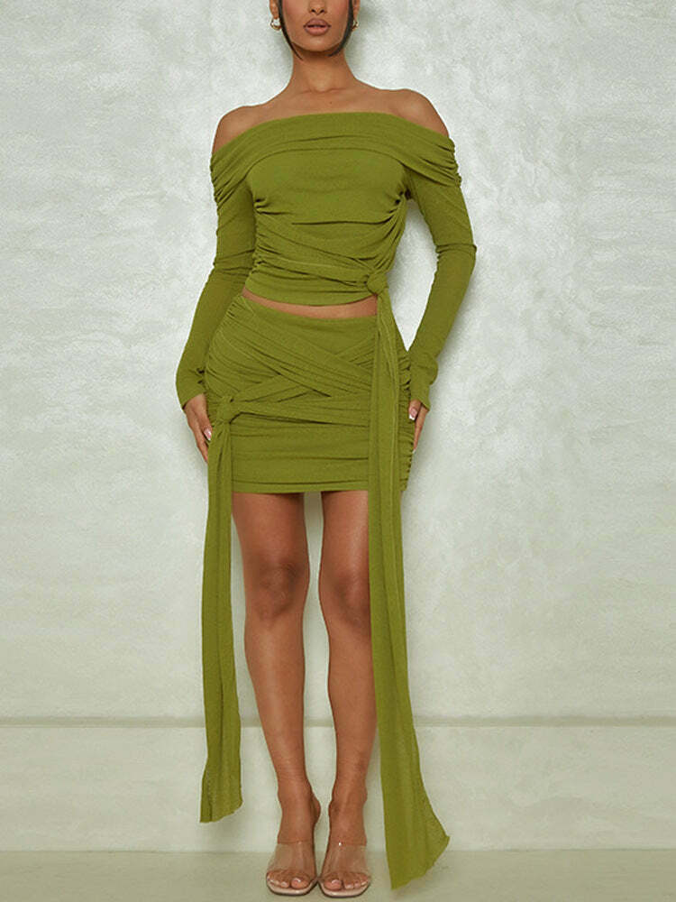 Y2K Fashion Coquette Aesthetic Pleated Off-Shoulder Skirt Suit Y2K Fashion Coquette Aesthetic Pleated Off-Shoulder Skirt Suit