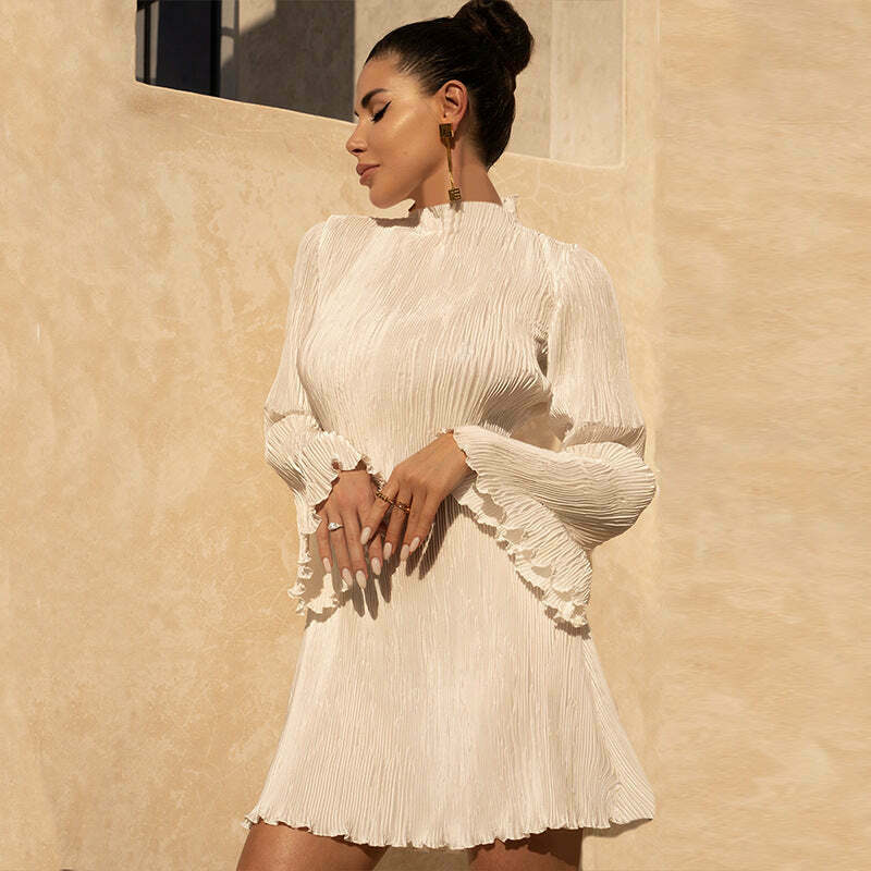 Y2K Fashion Double-Layered Pleated Bell Sleeve Hip Dress - Coquette Aesthetic Grunge Style