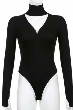 Y2K Fashion: Sexy Off-The-Shoulder Zipper Bodysuit