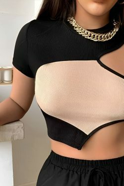 Y2K Fashion: She's Cutting Edge Crop Top - Coquette Aesthetic Grunge Style Cute Tops & Cargo Skirt