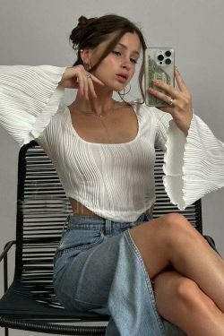 Y2K Flare Flutter Textured Crop Top - Coquette Aesthetic, Grunge Style, Cute Tops, Pastel Goth