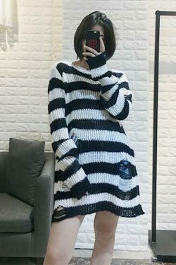 Y2K Gothic Punk Long Sweater: Coquette Aesthetic Grunge Style, Cute Tops, Pastel Goth, Cargo Skirt