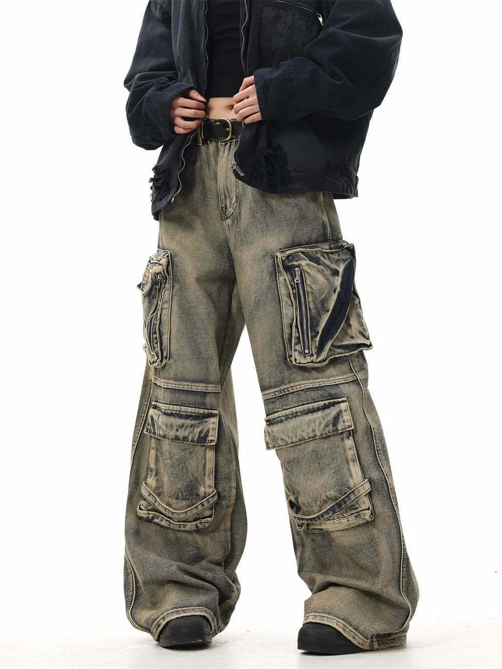 Y2K Grunge Style Dirty Wash Cargo Jeans with Multiple Pockets Y2K Grunge Style Dirty Wash Cargo Jeans with Multiple Pockets