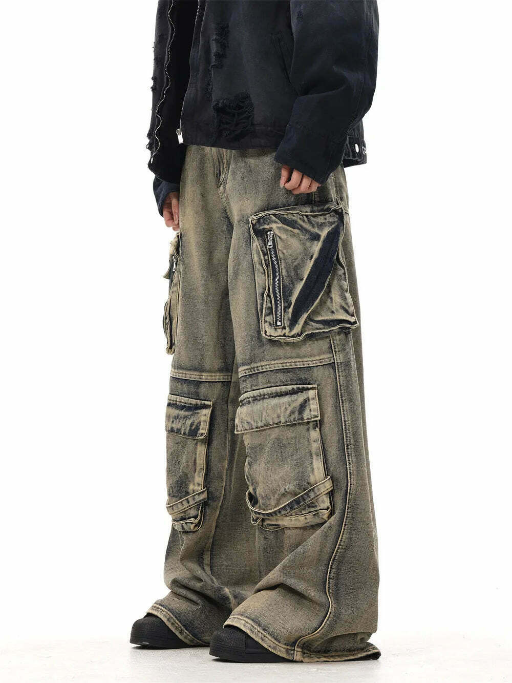 Y2K Grunge Style Dirty Wash Cargo Jeans with Multiple Pockets Y2K Grunge Style Dirty Wash Cargo Jeans with Multiple Pockets