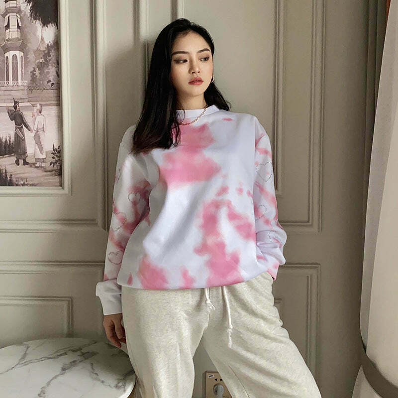 Y2K Heart Print Sweatshirt: Coquette Aesthetic Grunge Style Cute Top for Women Y2K Heart Print Sweatshirt: Coquette Aesthetic Grunge Style Cute Top for Women