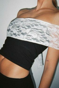 Y2K Lace Detail Bandeau Top: Coquette Grunge Style, Cute Tops, Pastel Goth, Cargo Skirt