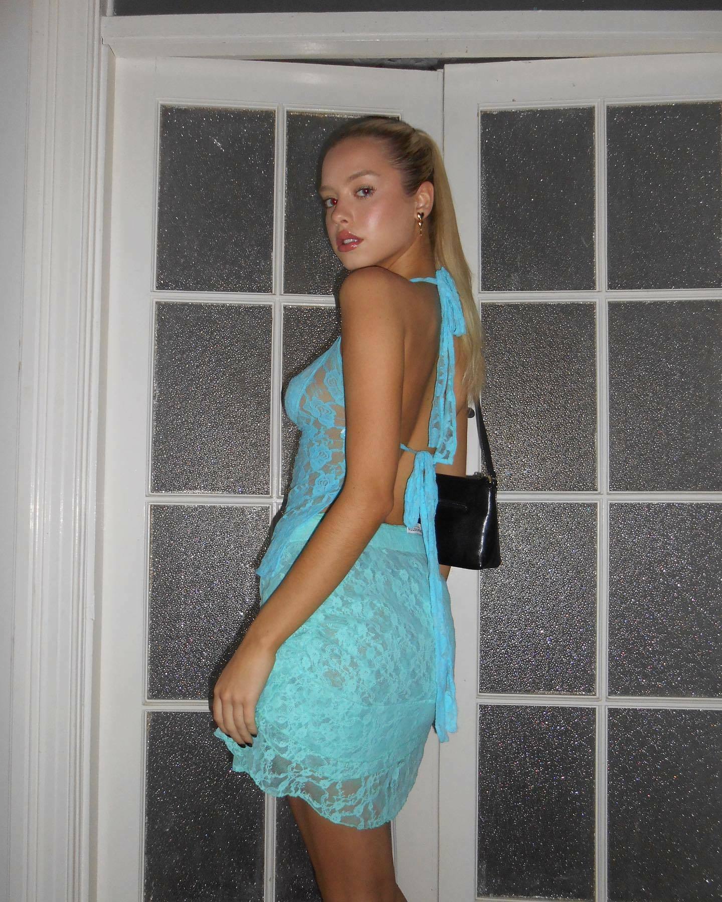 Y2K Lace Kissed Backless Beauty: Coquette Aesthetic Grunge Style Pastel Goth Cargo Skirt