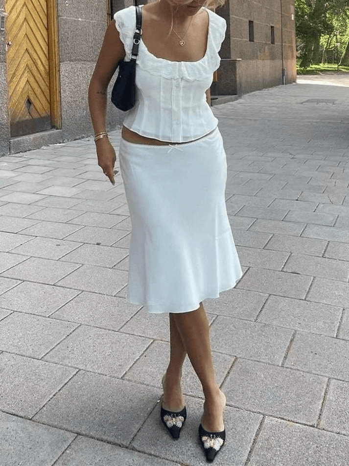 Y2K Lace Ruffle Trim White Cropped Tank Top - Coquette Aesthetic, Grunge Style, Cute Tops Y2K Lace Ruffle Trim White Cropped Tank Top - Coquette Aesthetic, Grunge Style, Cute Tops