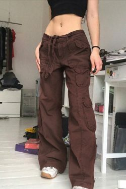 Y2K Oversize Cargo Pants: Grunge & Coquette Style, Pastel Goth Influence, Old Money Vibes