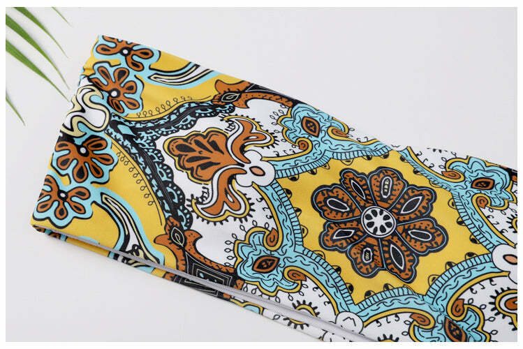 Y2K Retro Print Bandeau Bikini Set - Vintage-inspired Swimwear for Women Y2K Retro Print Bandeau Bikini Set - Vintage-inspired Swimwear for Women