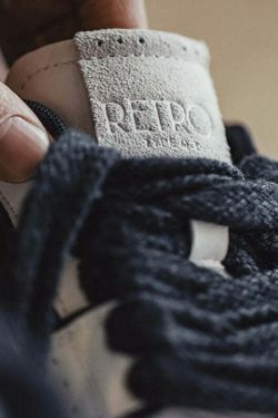 Y2K Retro Skate Sneakers in Black/White - Vintage Aesthetic Footwear