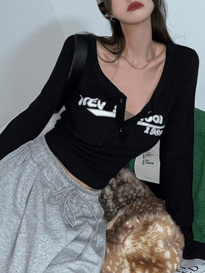 Y2K Ribbed Knit Crop Top in Long Sleeve - Coquette Aesthetic Grunge Style for Women Fashion Y2K Ribbed Knit Crop Top in Long Sleeve - Coquette Aesthetic Grunge Style for Women Fashion