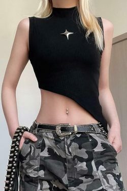 Y2K Star Detail Crop Top: Coquette Aesthetic, Grunge Style, Pastel Goth Vibes