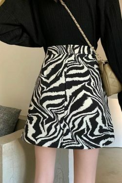 Zebra Print Mini Skirt - Y2K Fashion Statement with Coquette Aesthetic & Grunge Vibes
