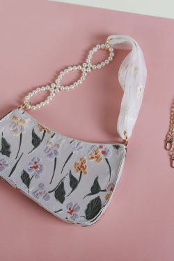 2022 Women's Three-Dimensional Embroidered Lace Pearl Chain Underarm Crossbody Bag - Trendy Niche Handbag