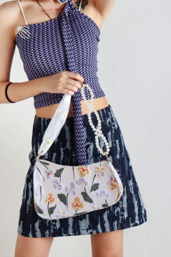 2022 Women's Three-Dimensional Embroidered Lace Pearl Chain Underarm Crossbody Bag - Trendy Niche Handbag