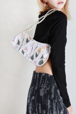2022 Women's Three-Dimensional Embroidered Lace Pearl Chain Underarm Crossbody Bag - Trendy Niche Handbag