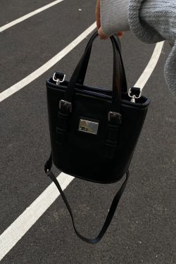 2023 Korean-Style Retro Bucket Bag for Women - Trendy Handheld Commuting Bag, High-End Niche Design, Crossbody Option