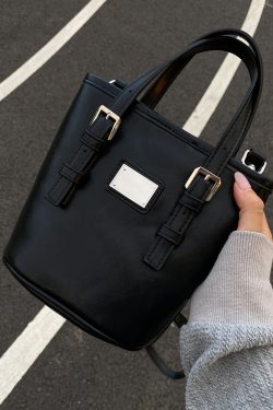 2023 Korean-Style Retro Bucket Bag for Women - Trendy Handheld Commuting Bag, High-End Niche Design, Crossbody Option