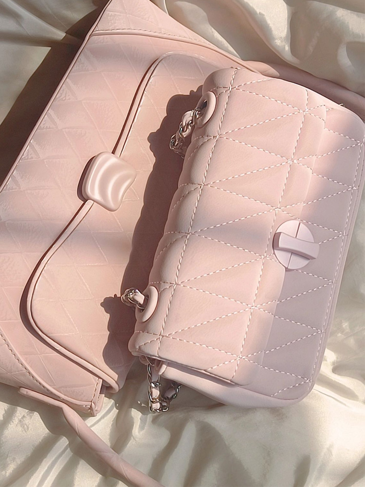 2023 Niche Design Single-Shoulder Chain Crossbody Bag for Women - High-End Quilted Casual Underarm Purse 2023 Niche Design Single-Shoulder Chain Crossbody Bag for Women - High-End Quilted Casual Underarm Purse