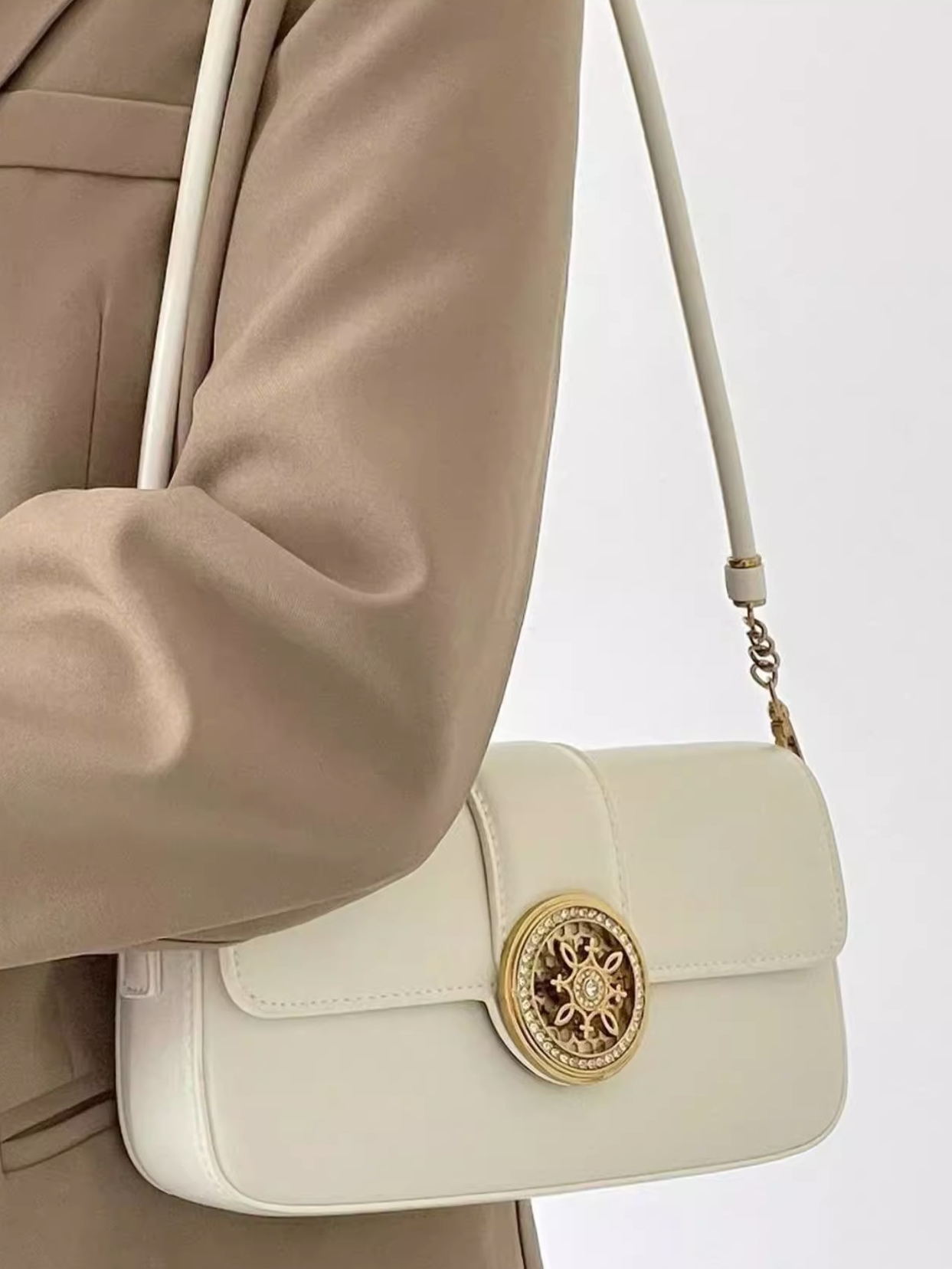 2023 Summer French Style Light Luxury Underarm Baguette Bag for Women, Exquisite High-Quality Shoulder Crossbody Purse 2023 Summer French Style Light Luxury Underarm Baguette Bag for Women, Exquisite High-Quality Shoulder Crossbody Purse