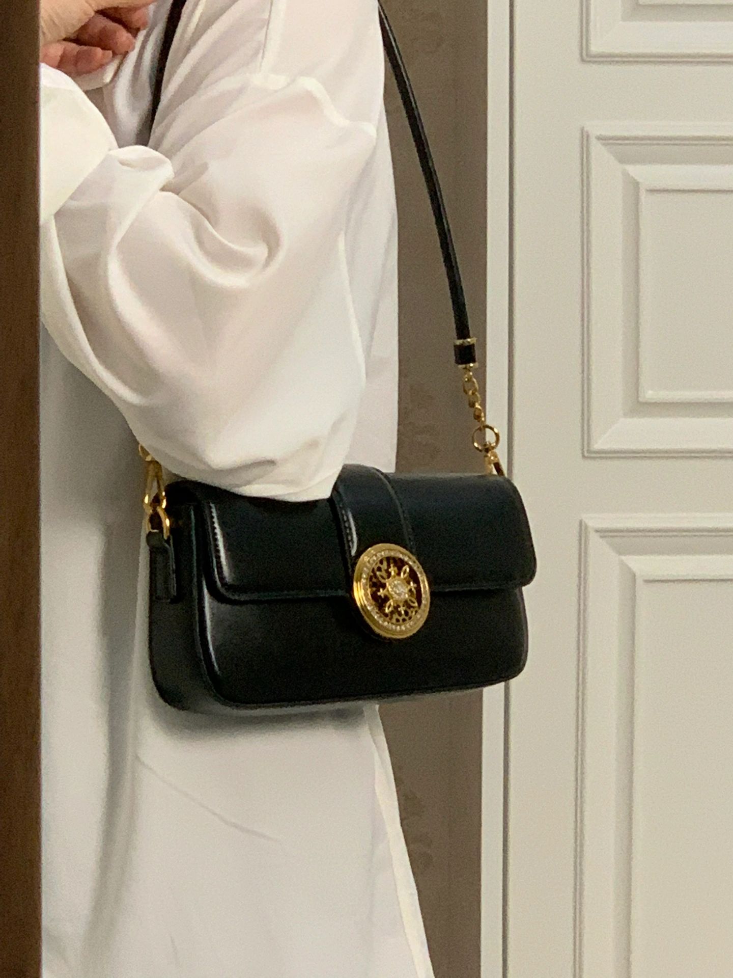 2023 Summer French Style Light Luxury Underarm Baguette Bag for Women, Exquisite High-Quality Shoulder Crossbody Purse 2023 Summer French Style Light Luxury Underarm Baguette Bag for Women, Exquisite High-Quality Shoulder Crossbody Purse