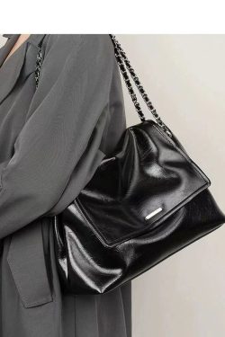 2023 Trendy Autumn Winter Chain Shoulder Crossbody Bag, Versatile Large Capacity Underarm Bag for Women