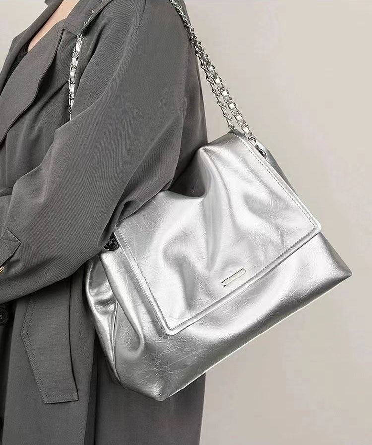 2023 Trendy Autumn Winter Chain Shoulder Crossbody Bag, Versatile Large Capacity Underarm Bag for Women 2023 Trendy Autumn Winter Chain Shoulder Crossbody Bag, Versatile Large Capacity Underarm Bag for Women