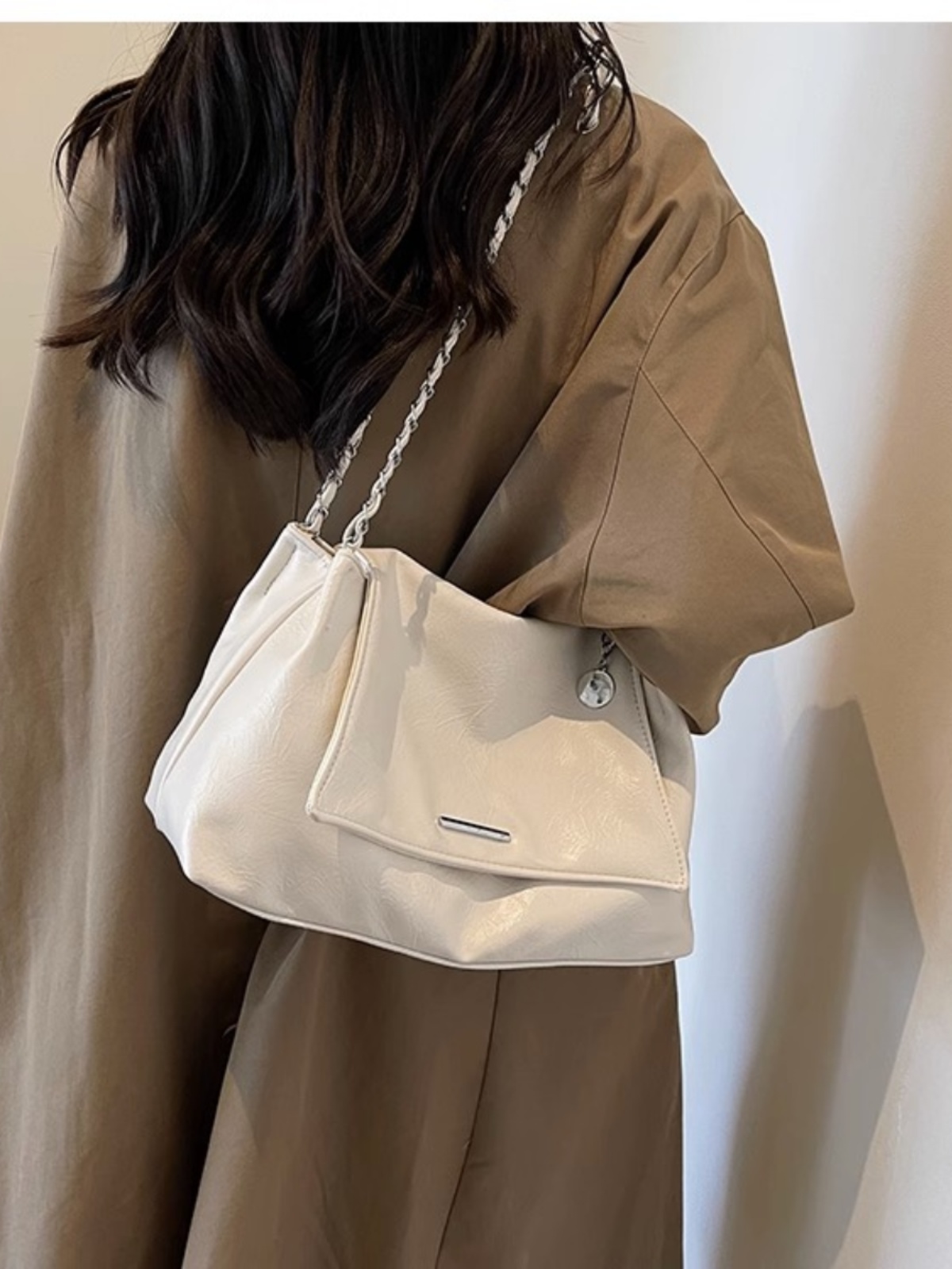 2023 Trendy Autumn Winter Chain Shoulder Crossbody Bag, Versatile Large Capacity Underarm Bag for Women 2023 Trendy Autumn Winter Chain Shoulder Crossbody Bag, Versatile Large Capacity Underarm Bag for Women