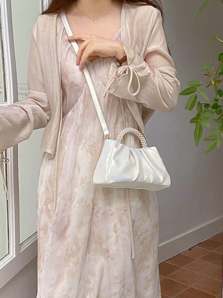 2023 Women's Pearlescent Ruffled Cloud Handbag - Mini Crossbody Shoulder Bag in Trendy Color 2023 Women's Pearlescent Ruffled Cloud Handbag - Mini Crossbody Shoulder Bag in Trendy Color