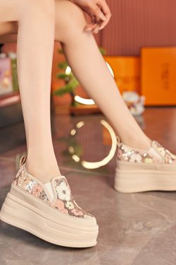 2024 Women's Italian-Style Soft-Soled Thick-Soled Slip-On Loafers - Non-Fatiguing Comfortable Footwear