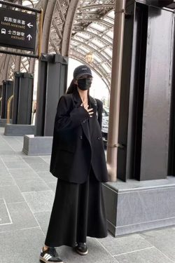 2025 Autumn Women's Oversized Black Suit Jacket, Casual Loose Blazer, Slimming Design for Stylish Fall Looks