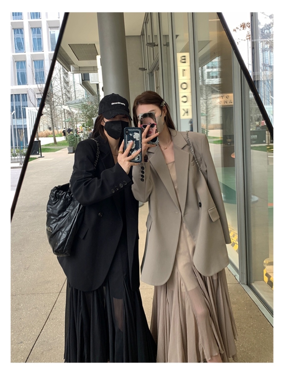 2025 Autumn Women's Oversized Black Suit Jacket, Casual Loose Blazer, Slimming Design for Stylish Fall Looks 2025 Autumn Women's Oversized Black Suit Jacket, Casual Loose Blazer, Slimming Design for Stylish Fall Looks