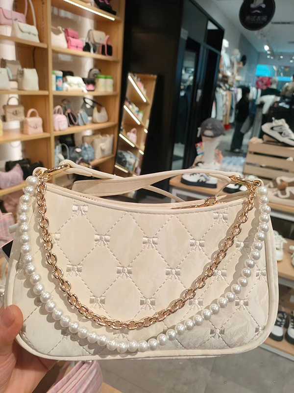 2025 Pink Butterfly Baguette Bag for Women - Pearl Metal Chain, Diamond Pattern, Casual Underarm & Crossbody Style 2025 Pink Butterfly Baguette Bag for Women - Pearl Metal Chain, Diamond Pattern, Casual Underarm & Crossbody Style